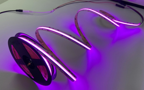 12V DC ยืดหยุ่น Rgb Led เปลื้องผ้า IP20 ความกว้าง 12 มม. รับประกัน 3 ปี